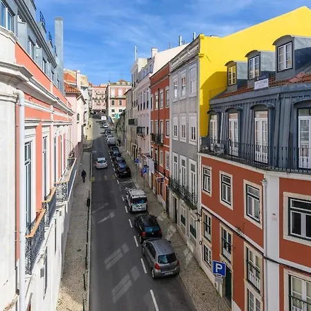 Principe Real Trendy Apt- Great Views & River Διαμέρισμα *