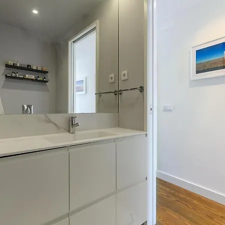 Διαμέρισμα Principe Real Trendy Apt- Great Views & River *