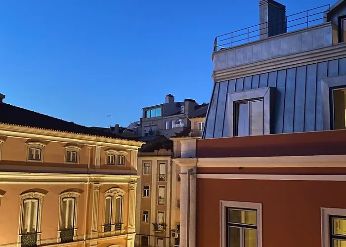 Апартаменты Principe Real Trendy Apt- Great Views & River