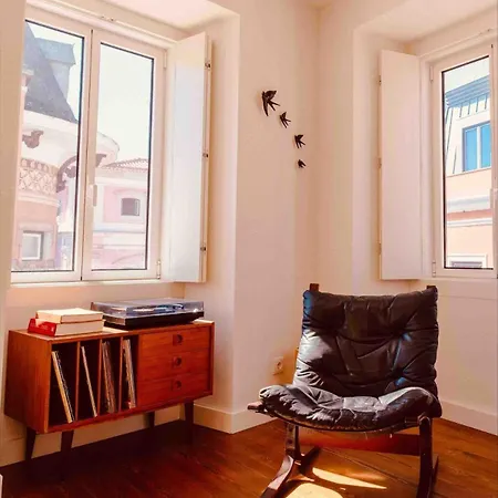 Principe Real Trendy Apt- Great Views & River * Lisbon