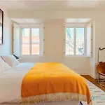Principe Real Trendy Apt- Great Views & River Διαμέρισμα