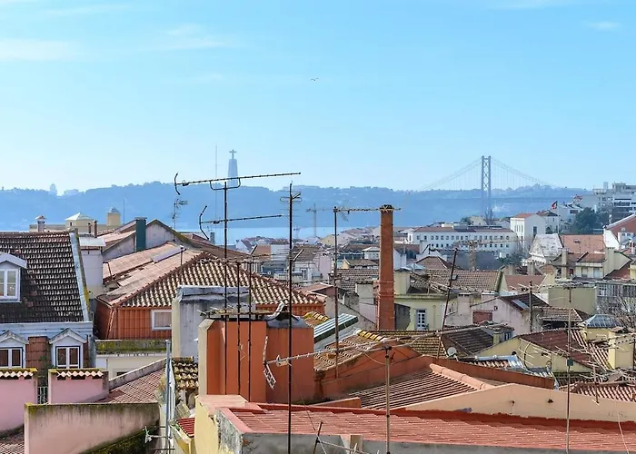 Principe Real Trendy Apt- Great Views & River * Lisboa