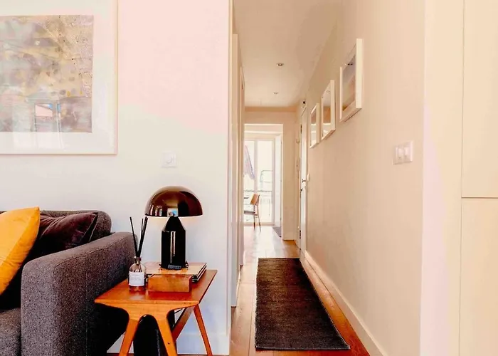 Principe Real Trendy Apt- Great Views & River アパート *